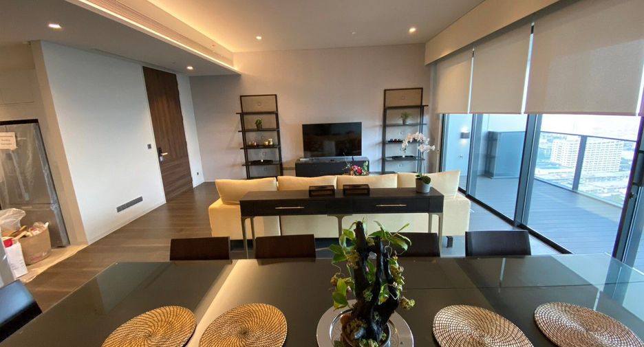 For rent 3 bedrooms condo in Watthana, Bangkok