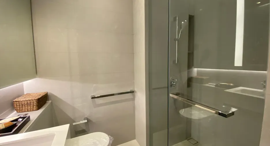 For rent 3 bedrooms condo in Watthana, Bangkok