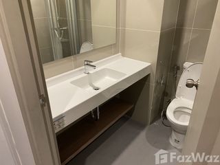 Wohnung zur Miete mit Studio in Huai Khwang, Bangkok
