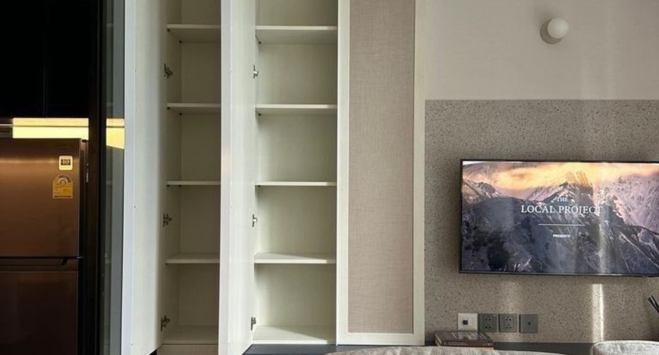For rent studio condo in Phaya Thai, Bangkok