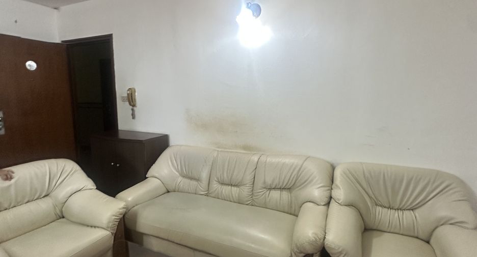 For rent 2 bedrooms condo in Yan Nawa, Bangkok
