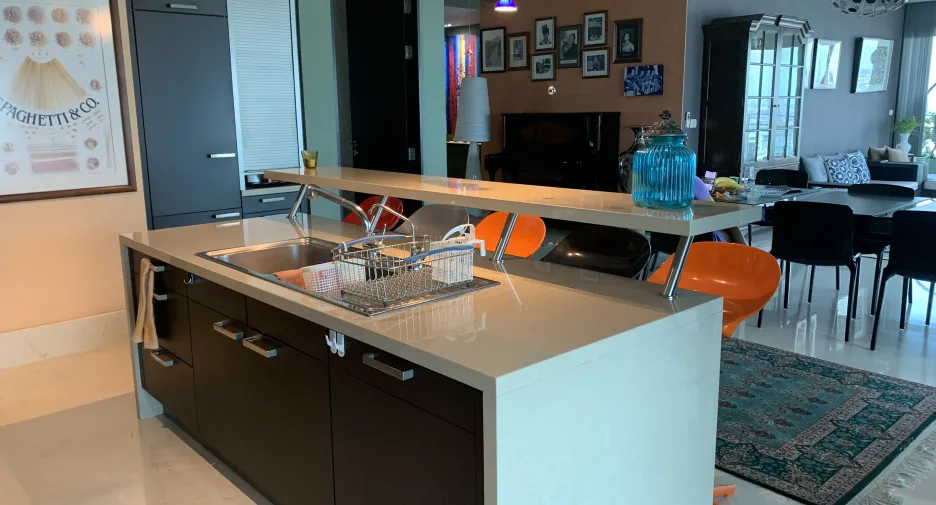 For rent 4 bedrooms condo in Khlong Toei, Bangkok