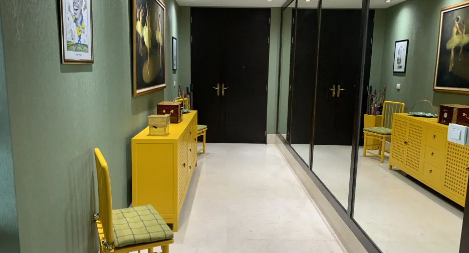 For rent 4 bedrooms condo in Khlong Toei, Bangkok