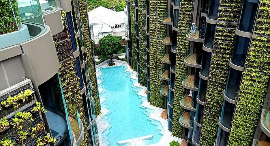 For rent 3 bedrooms condo in Watthana, Bangkok