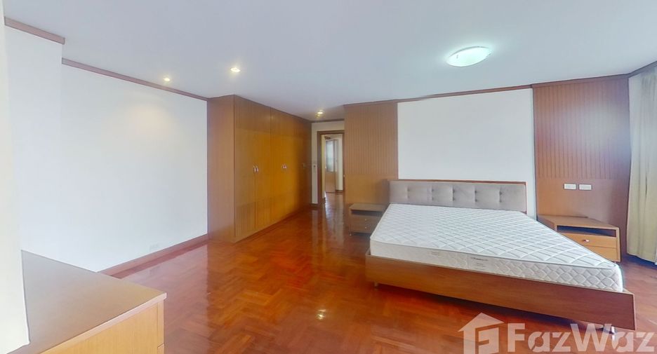 For rent 4 ベッドルーム condo in Khlong Toei, Bangkok