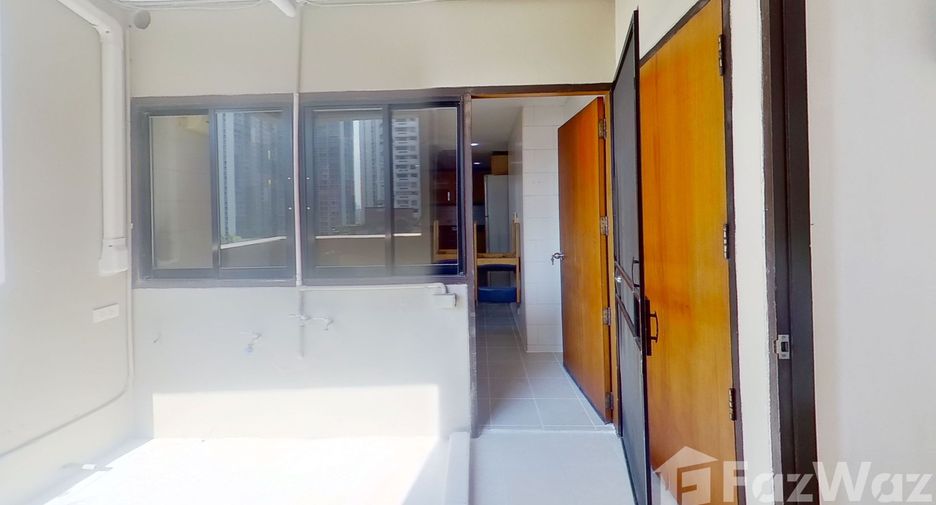 For rent 4 ベッドルーム condo in Khlong Toei, Bangkok