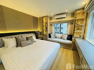 For rent 2 bedrooms condo in Yan Nawa, Bangkok