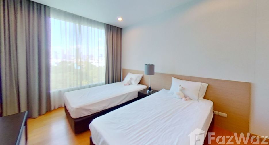 For rent 3 bedrooms condo in Watthana, Bangkok