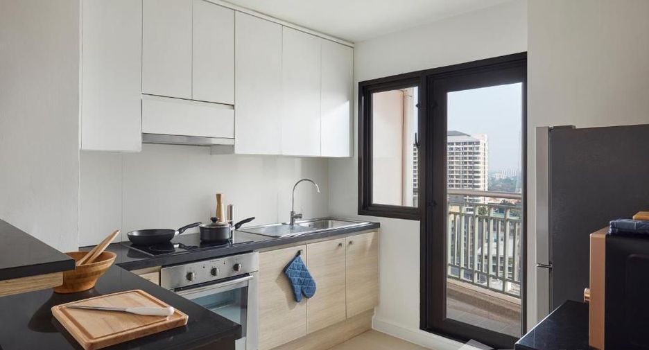 For rent 2 bedrooms apartment in Sathon, Bangkok