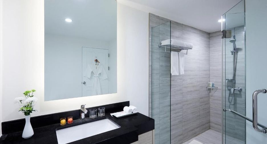 For rent 2 bedrooms apartment in Sathon, Bangkok