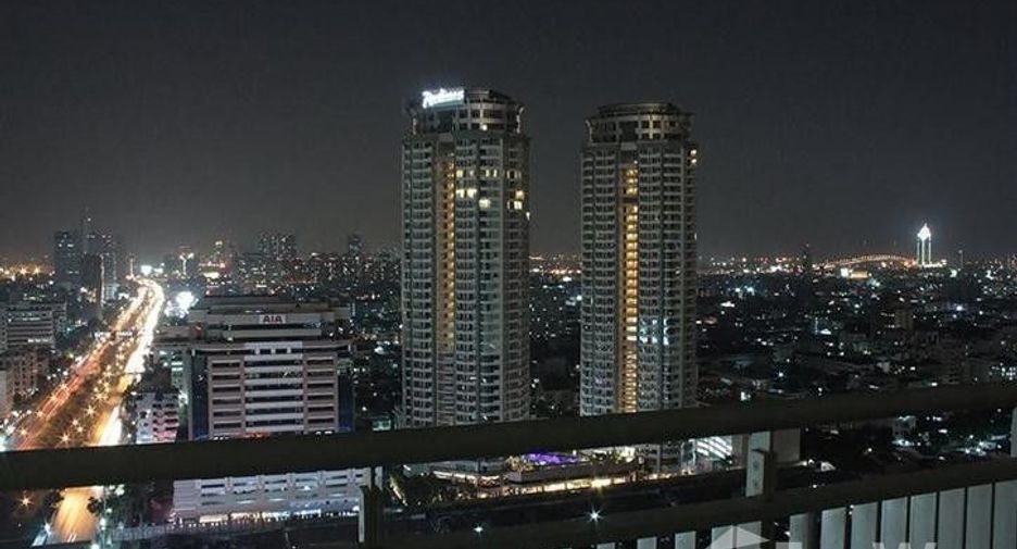 For rent 3 ベッドルーム condo in Sathon, Bangkok