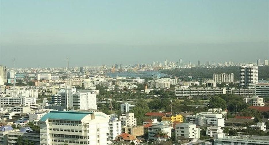 For rent 3 ベッドルーム condo in Sathon, Bangkok