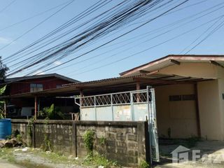 For Rent 5 Bedroom House In Phasi Charoen, Bangkok