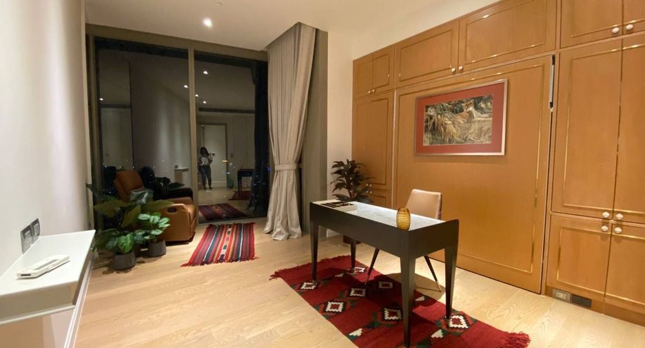 Apartment zur Miete mit 3 Zimmer in Khlong San, Bangkok