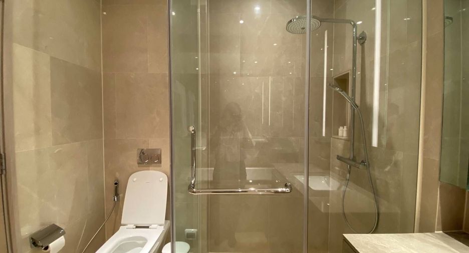 Apartment zur Miete mit 3 Zimmer in Khlong San, Bangkok