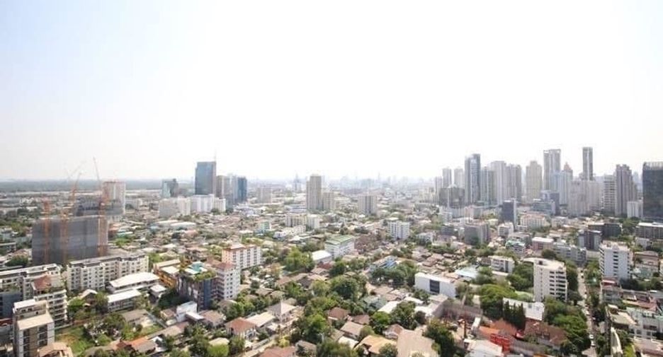 For rent 1 bed condo in Khlong Toei, Bangkok