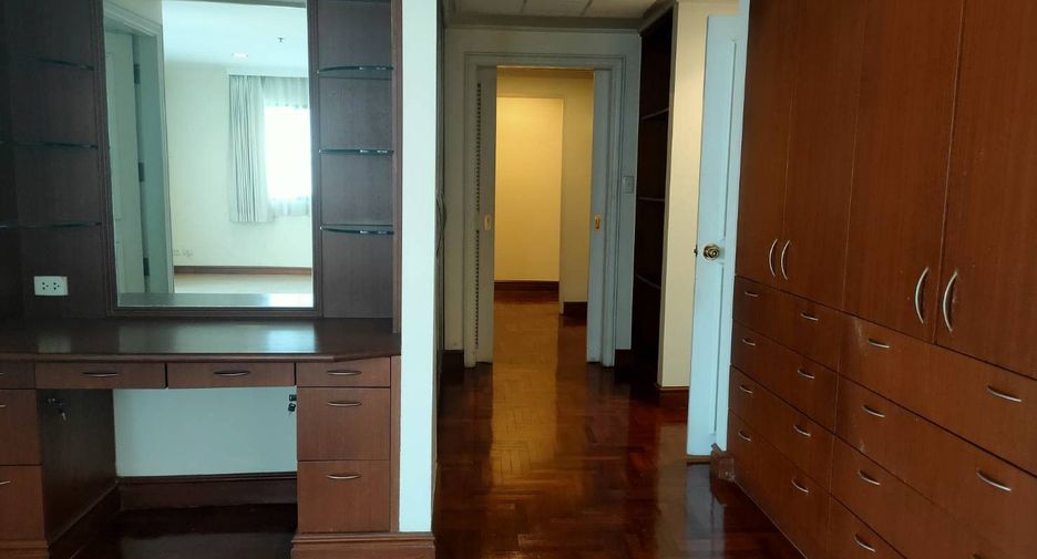 For rent 3 ベッドルーム condo in Watthana, Bangkok