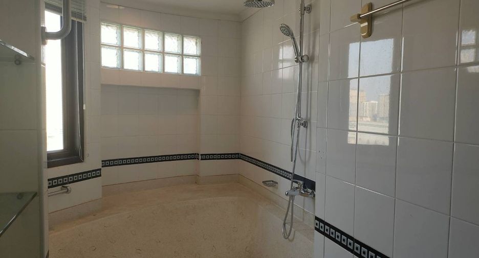 For rent 3 ベッドルーム condo in Watthana, Bangkok
