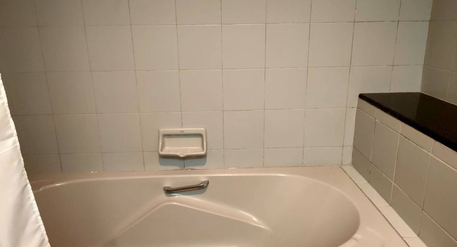 For rent 3 ベッドルーム condo in Watthana, Bangkok