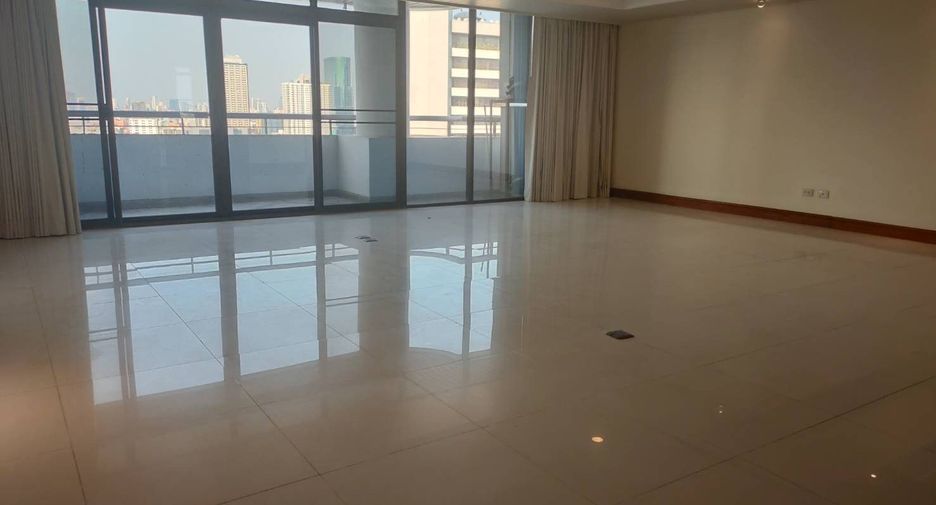 For rent 3 ベッドルーム condo in Watthana, Bangkok