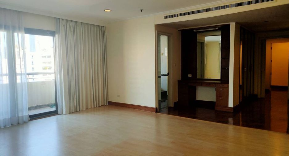 For rent 3 ベッドルーム condo in Watthana, Bangkok