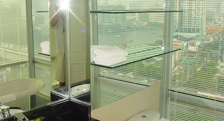 For rent 1 bed condo in Sathon, Bangkok