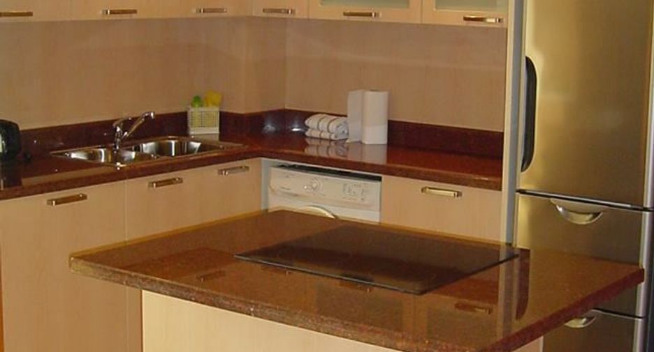 For rent 1 bed condo in Sathon, Bangkok