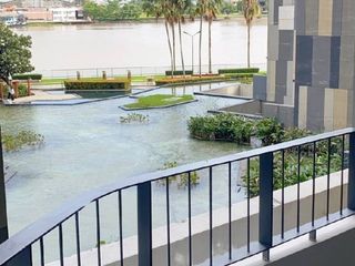 For rent 2 bedrooms condo in Yan Nawa, Bangkok