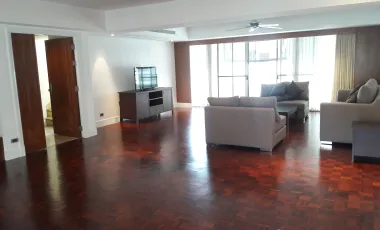 À louer 4 chambres appartement à Watthana, Bangkok
