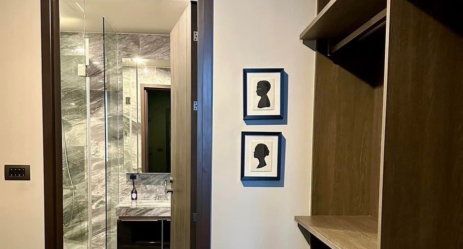 For rent 2 bedrooms condo in Phaya Thai, Bangkok