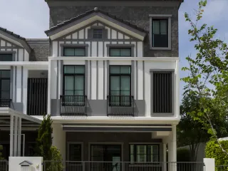 For rent 3 bedrooms townhouse in Bang Phli, Samut Prakan