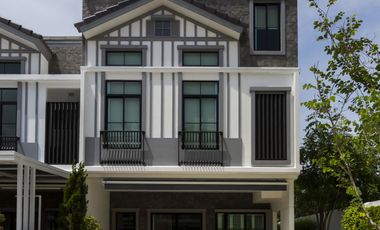 For rent 3 bedrooms townhouse in Bang Phli, Samut Prakan