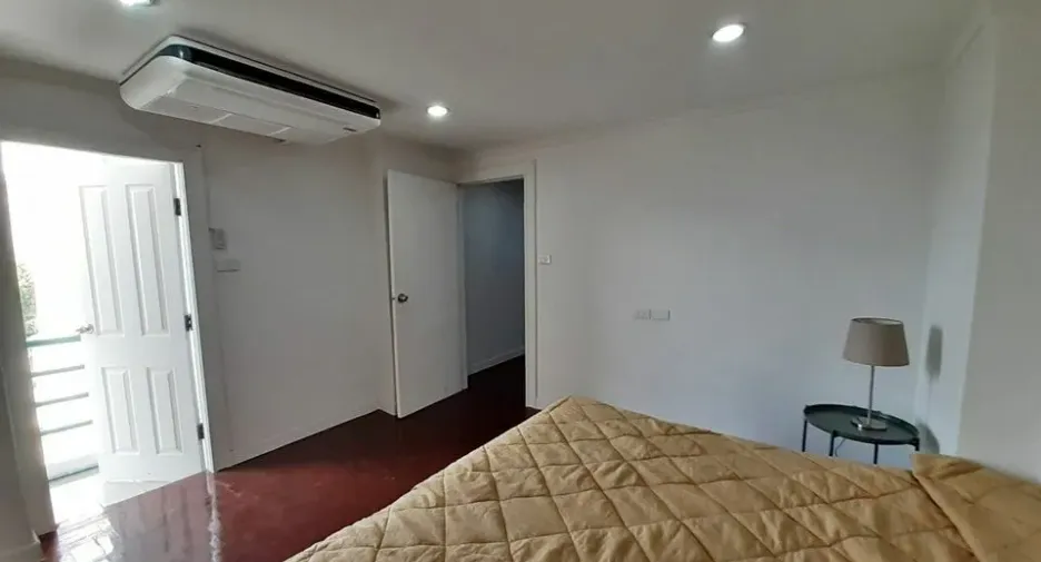 Wohnung zur Miete mit 2 Zimmer in Khlong Toei, Bangkok