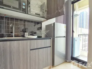 For rent 1 bed condo in Mueang Samut Prakan, Samut Prakan