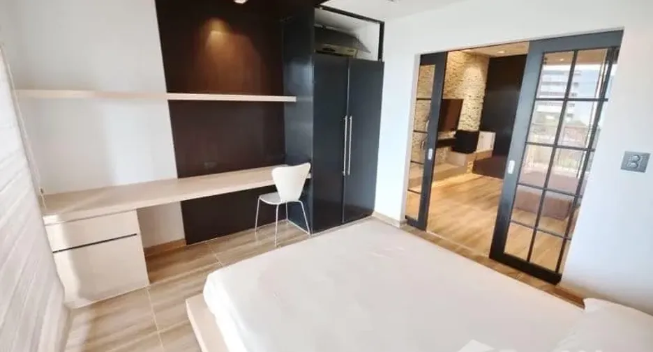 For rent 1 bed condo in Watthana, Bangkok