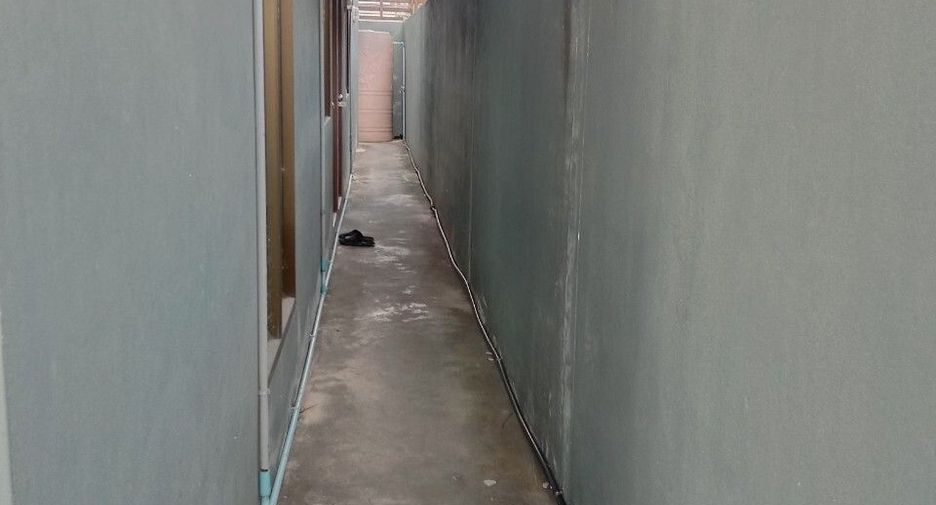 Casa en alquiler de 5 habitaciones en Bang Phli, Samut Prakan