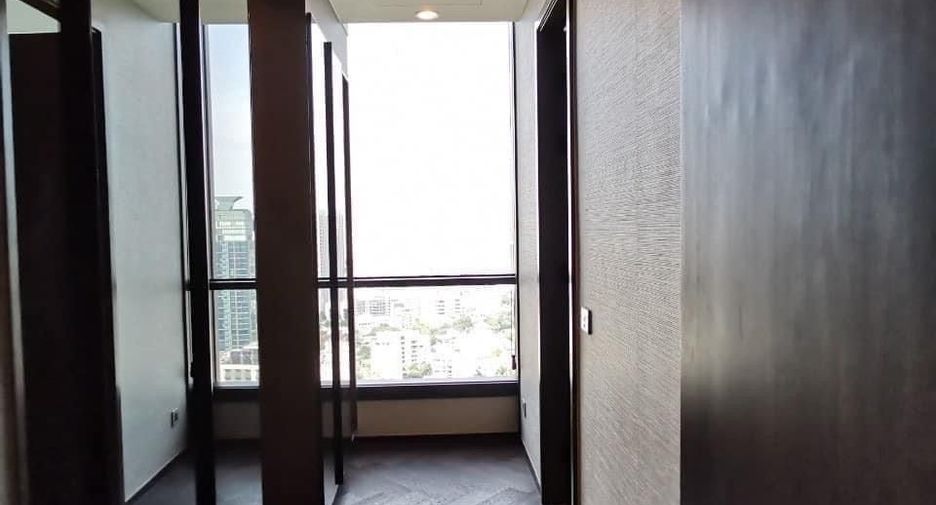 Condo en alquiler de 2 habitaciones en Khlong Toei, Bangkok