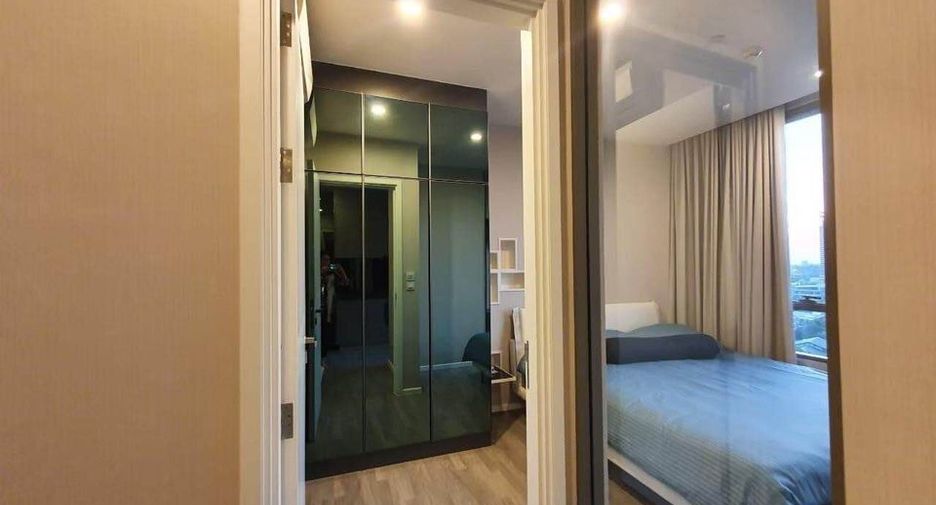 For rent studio condo in Khlong Toei, Bangkok