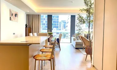 For rent 2 bedrooms condo in Pathum Wan, Bangkok