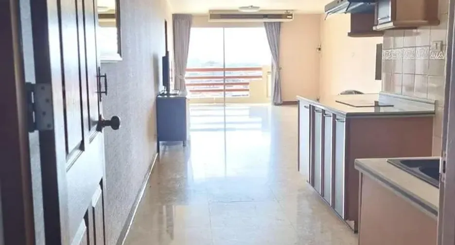 For rent studio condo in Khlong San, Bangkok