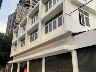 For rent 8 bedrooms retail Space in Bang Na, Bangkok