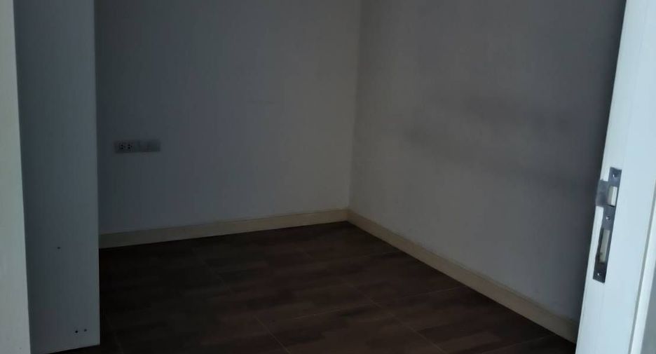 Wohnung zur Miete mit 3 Zimmer in Watthana, Bangkok