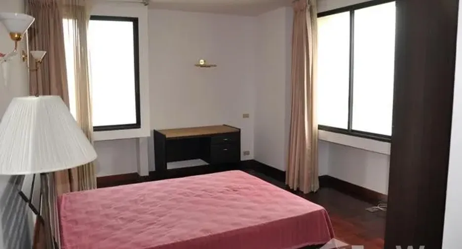 For rent 5 ベッドルーム condo in Khlong Toei, Bangkok