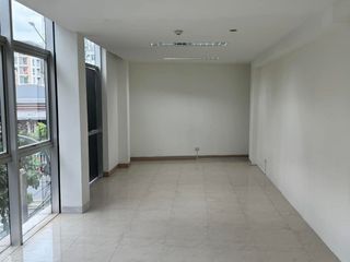 Oficina en alquiler en Bang Rak, Bangkok
