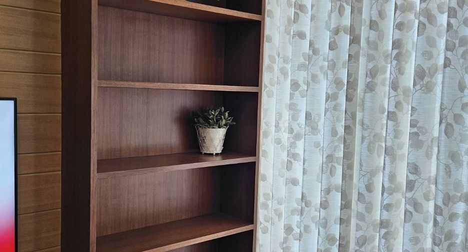 For rent 2 bedrooms condo in Ratchathewi, Bangkok