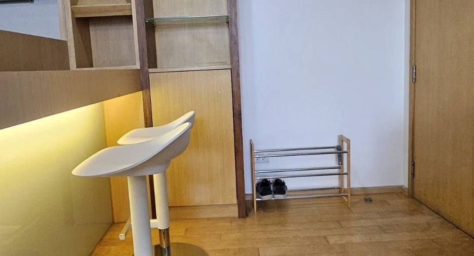 For rent 2 bedrooms condo in Ratchathewi, Bangkok