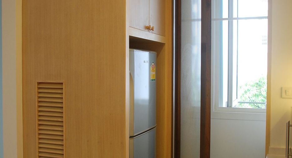 For rent 2 bedrooms condo in Ratchathewi, Bangkok