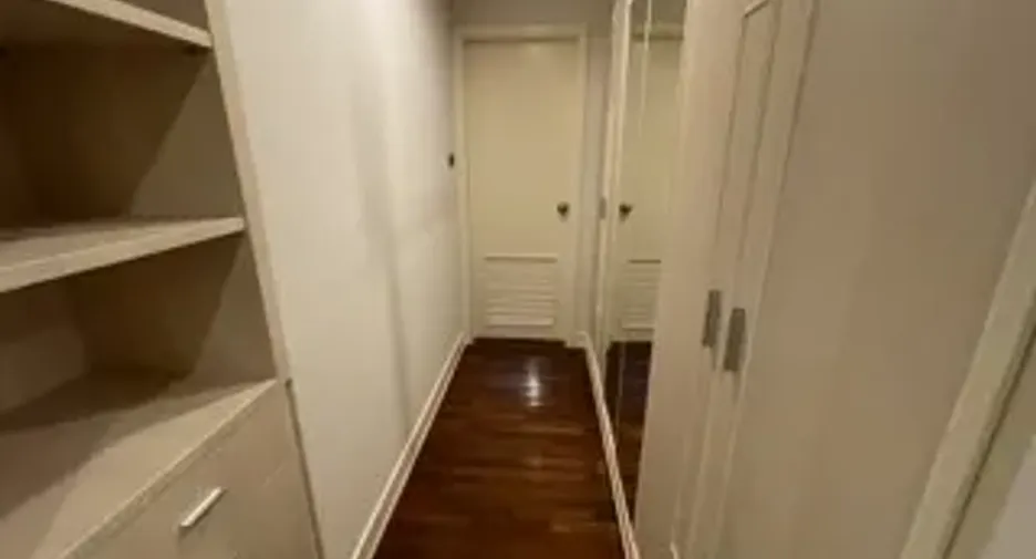 For rent 4 bedrooms apartment in Khlong Toei, Bangkok