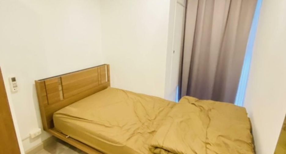 For rent 2 bedrooms condo in Phra Khanong, Bangkok