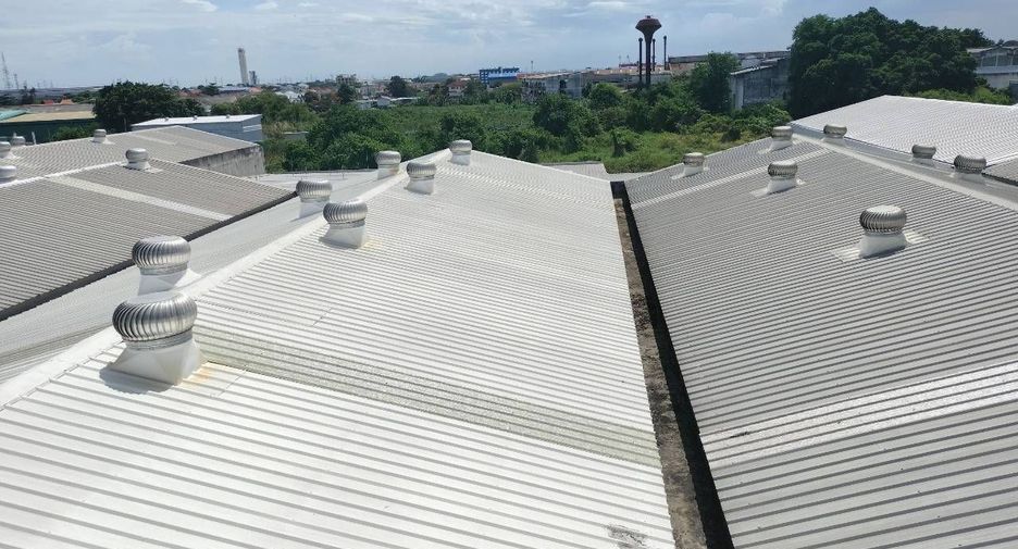 Haus zur Miete mit 4 Zimmer in Bang Phli, Samut Prakan